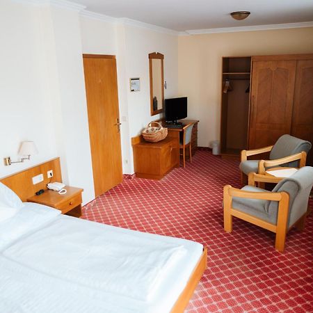 Seehotel Ressmann Drobollach am Faaker See Exterior photo