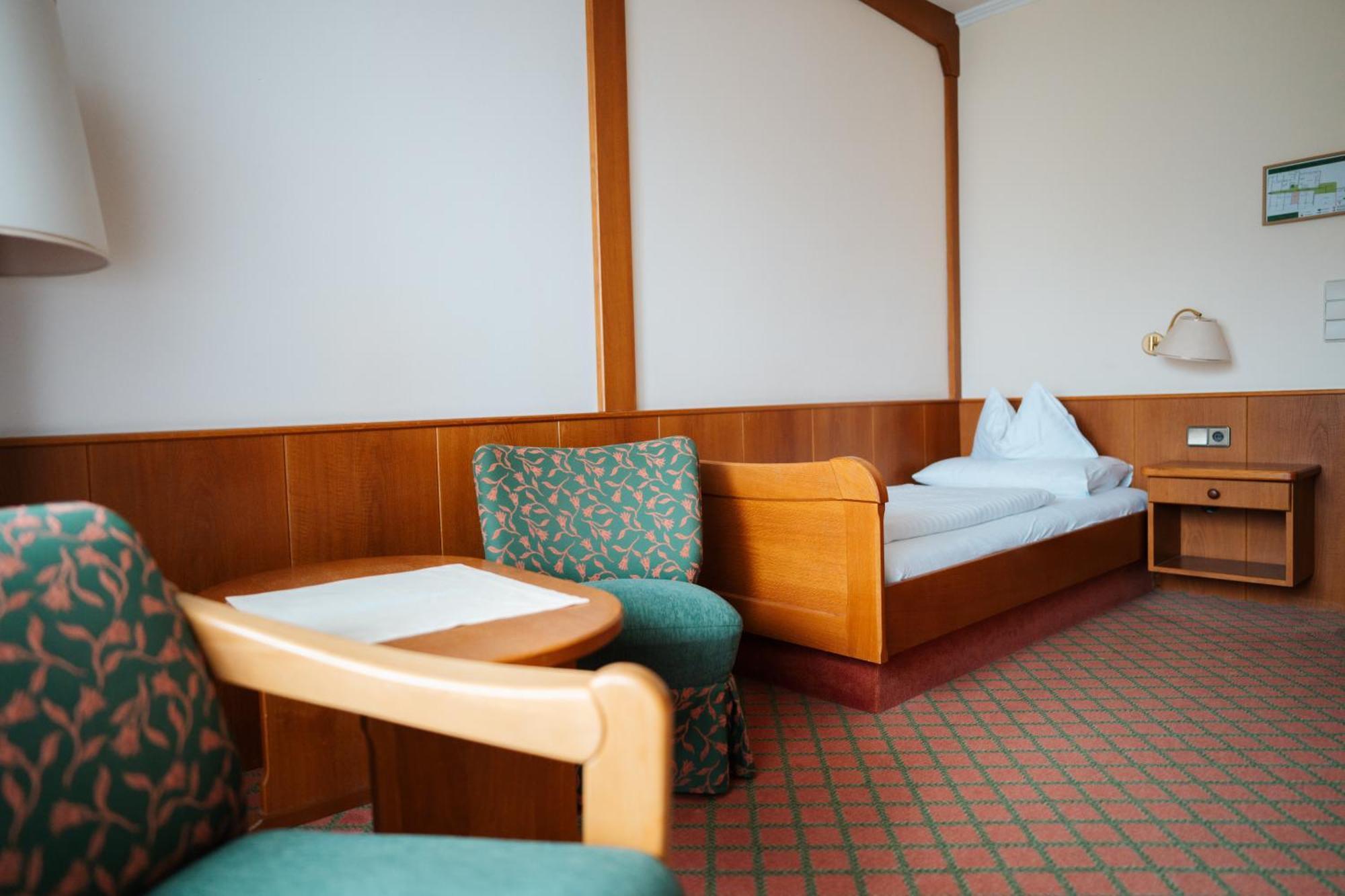 Seehotel Ressmann Drobollach am Faaker See Exterior photo